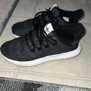 Adidas tubular shoes